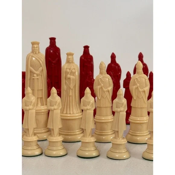 Kingsway Vintage Red & Ivory Chess Pieces Set Complete Royal King Queen Knight - Picture 14 of 16